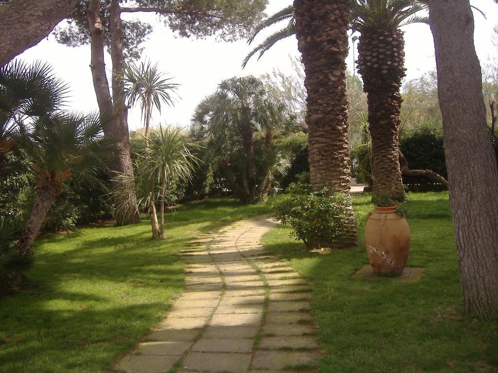 Ecoresort Le Sirene - Caroli Hotels Gallipoli Ngoại thất bức ảnh
